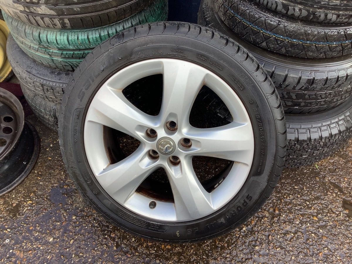 VAUXHALL ASTRA J PETROL ALLOY WHEEL 17"  AND TYRE 215X50X17 0P042 K6 2010 20151