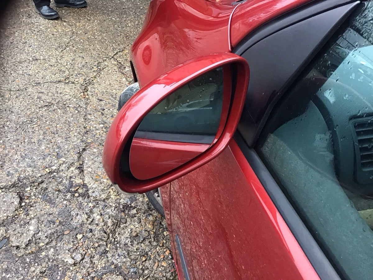 VOLKSWAGEN GOLF MK5 PASSENGER SIDE N/S DOOR MIRROR METALLIC RED SPICE  2004 20083
