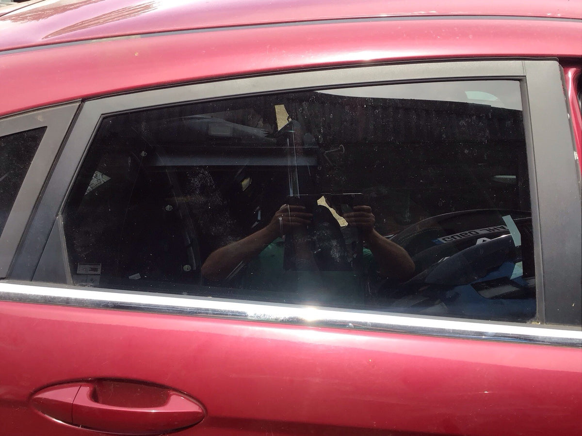 FORD FIESTA MK7 DRIVER'S SIDE O/S REAR DOOR WINDOW GLASS TINTED 2008 20171