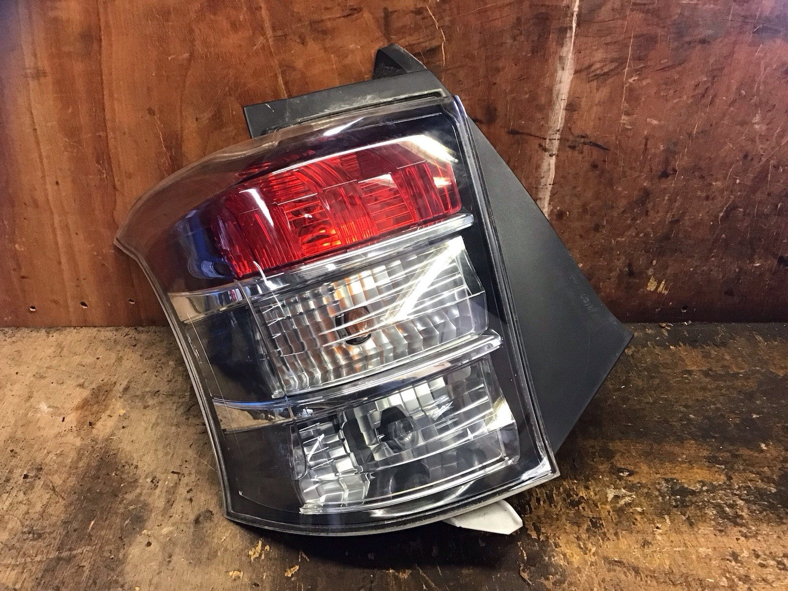 TOYOTA IQ  PASSENGER'S SIDE N/S REAR LIGHT 2009 20141