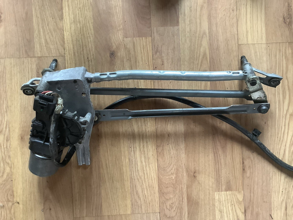 PEUGEOT 208 FRONT WIPER MOTOR AND LINKAGE 3397021392 2012 20194