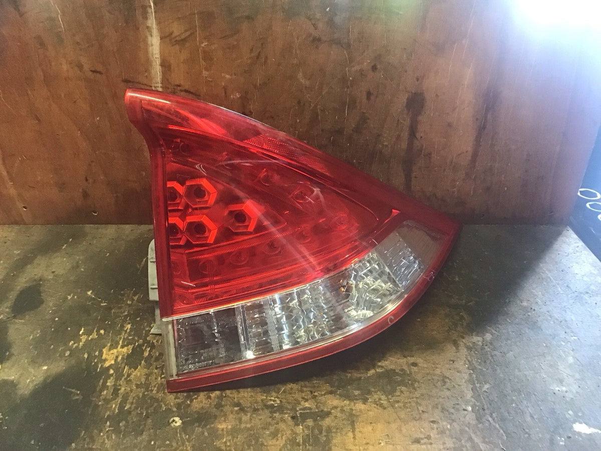 HONDA INSIGHT  DRIVER'S SIDE O/S REAR LIGHT  22022875 2009 20142