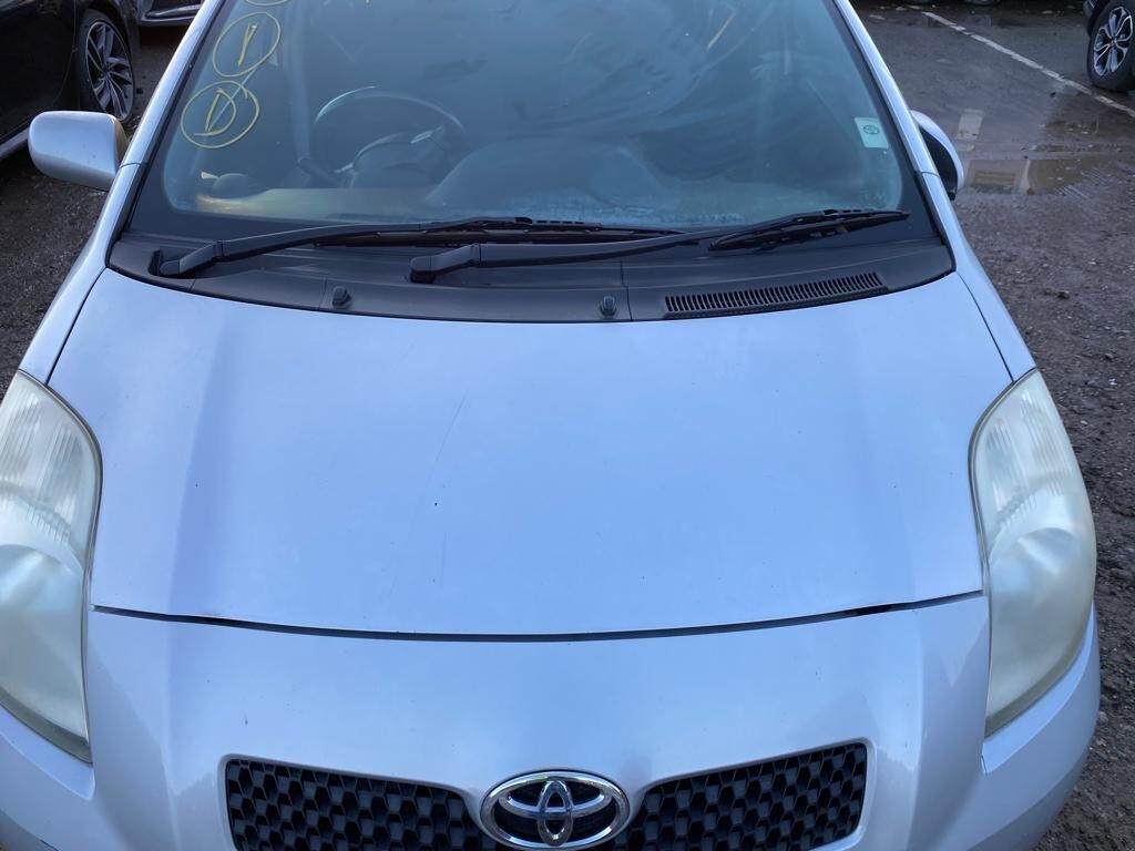 TOYOTA YARIS MK2 BONNET SILVER STREAK METALLIC 1E7 5 DOOR MODEL 2006-20114