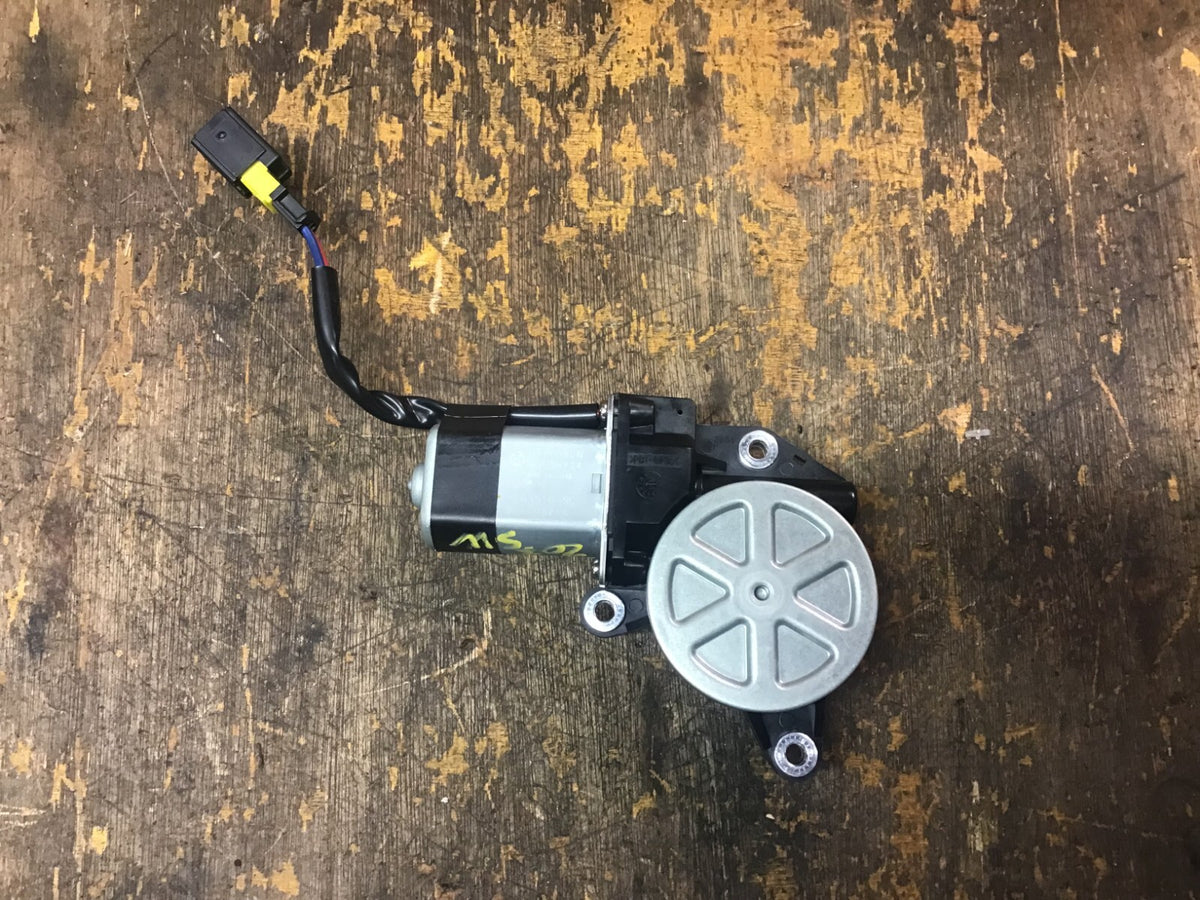 PEUGEOT 207 ESTATE SUNROOF ELECTRIC MOTOR GA 658LN 2217097 A 2006 20121
