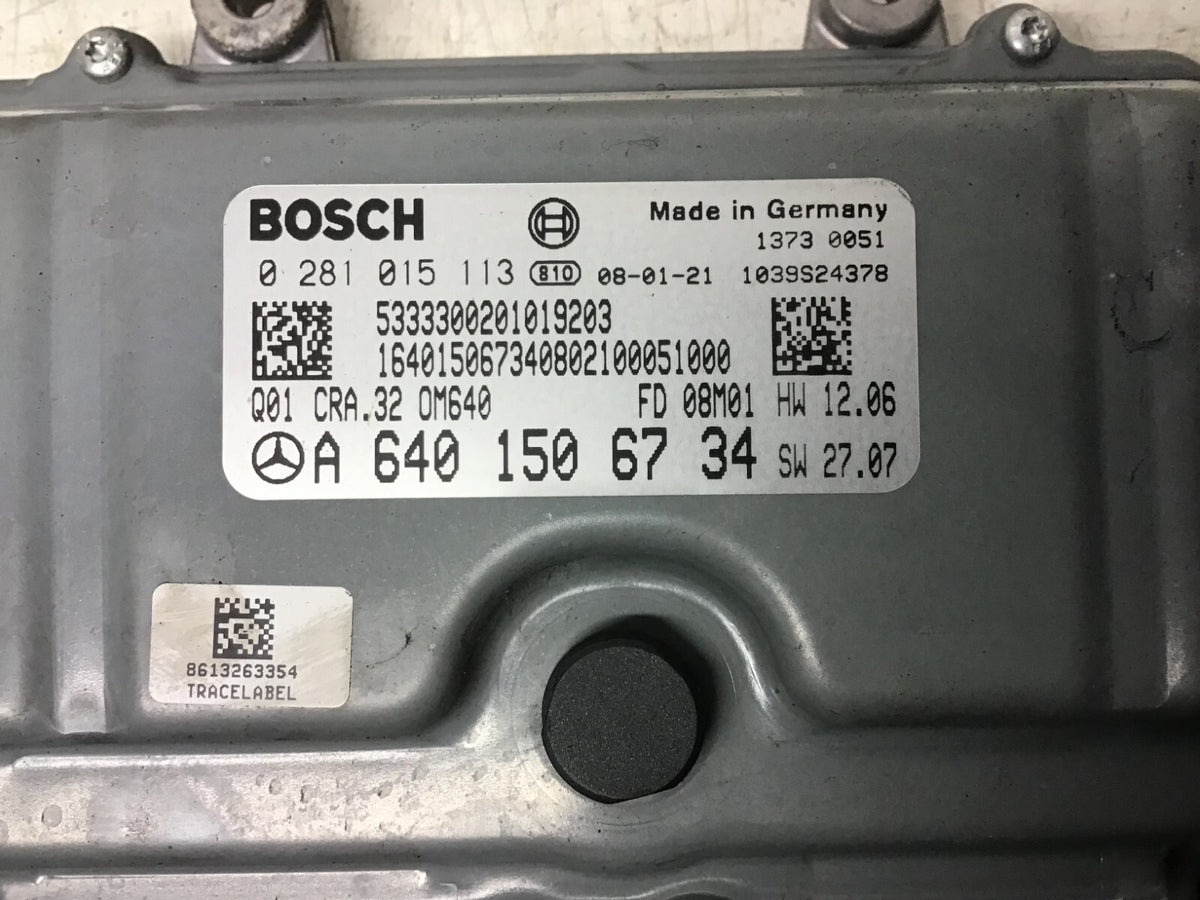 MERCEDES B CLASS W245 ENGINE ECU CONTROL UNIT A6401506734 BOSCH 0281015113 05 114