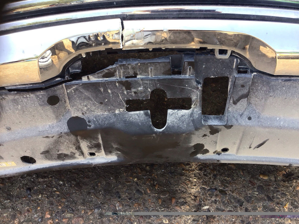 PEUGEOT 2008 MK1 FRONT BUMPER IN BANQUISE WHITE  EWP DAMAGED 2013 201613