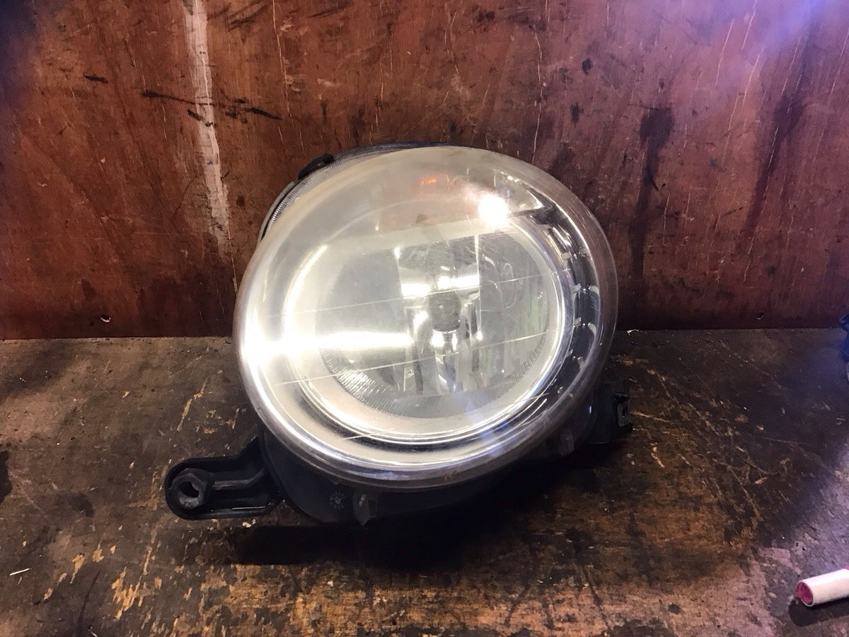 FIAT 500 PASSENGERS  SIDE N/S HEADLIGHT HALOGEN 2008 20151