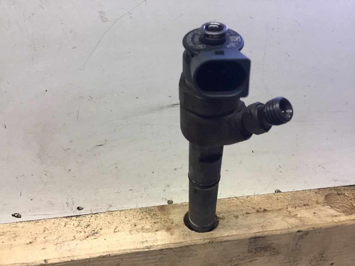 MERCEDES A CLASS W169 2.0 DIESEL FUEL INJECTOR BOSCH A6400700787 2006 20100