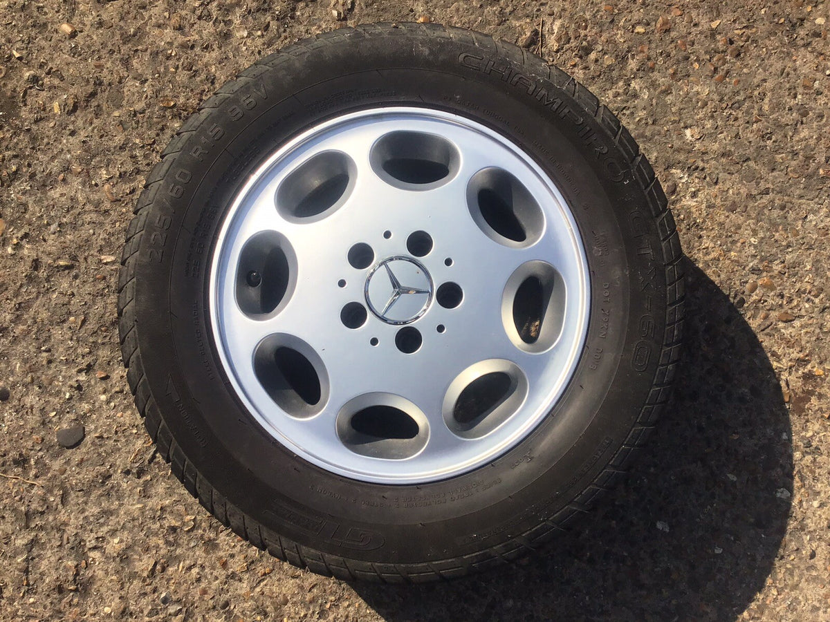 MERCEDES S CLASS W126 ALLOY WHEEL 15'' TYRE 8 HOLE 225X60X15 1980 19912