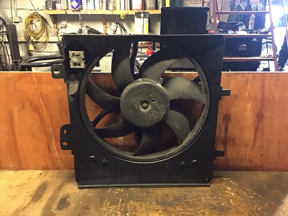 CITROEN C3 MK2 PEUGEOT 207 1.4 1.6 PETROL RADIATOR COOLING FAN 9682902080 10 157