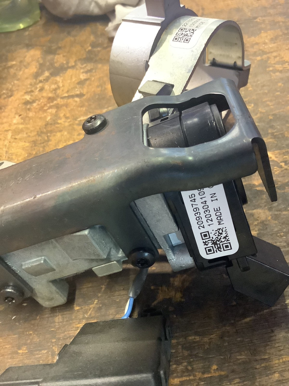 VAUXHALL ASTRA J  IGNITION BARREL LOCK AND KEY 20939745 2009 20155