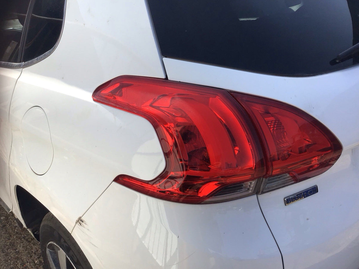 PEUGEOT 2008 MK1 PASSENGER'S SIDE N/S REAR LIGHT 9678074280 2013 20172