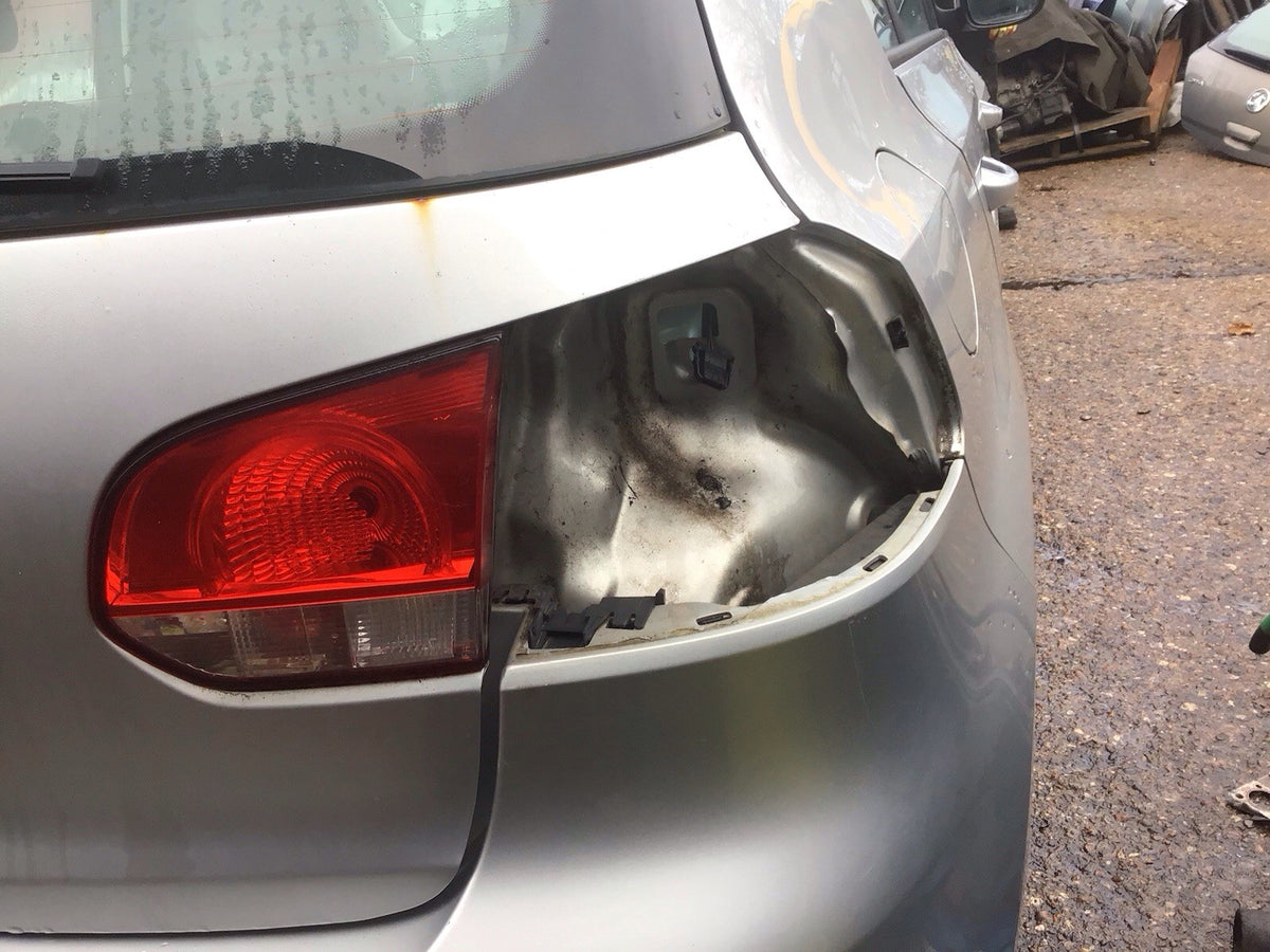 VOLKSWAGEN GOLF MK6 DRIVER'S SIDE O/S INNER REAR LIGHT 2009 20124