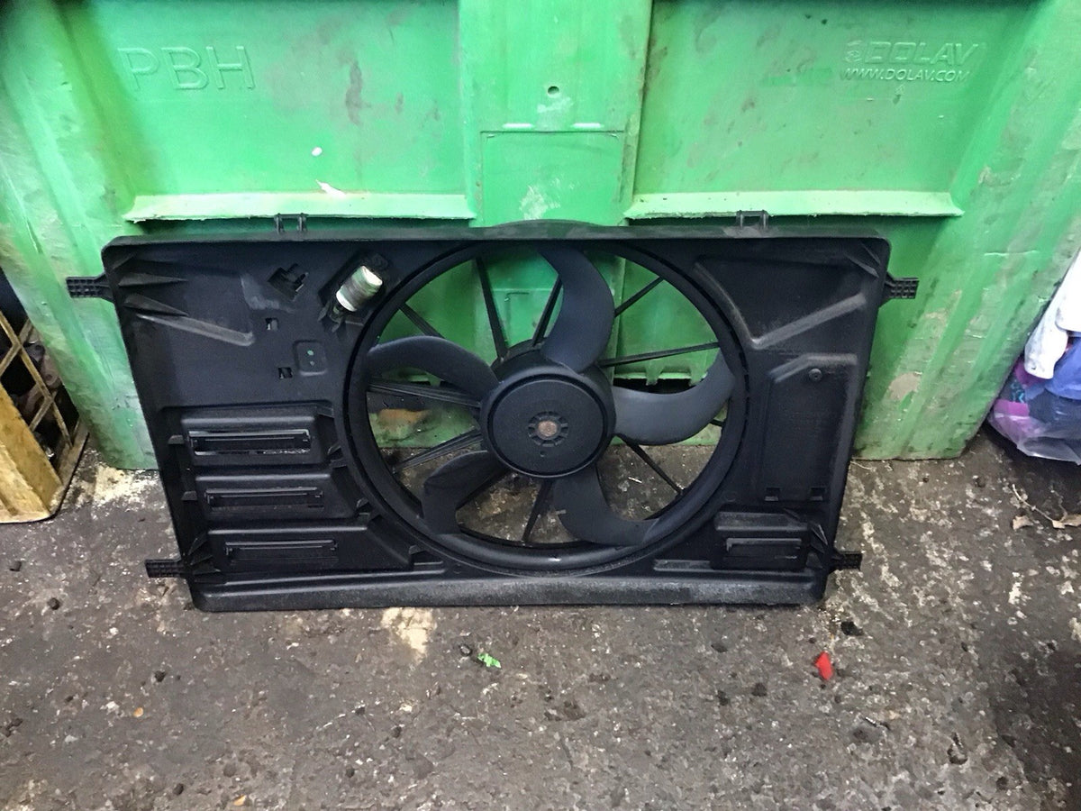 FORD TRANSIT CUSTOM  2.0 TDCI RADIATOR FAN BK21 8C607 BB 2013 20187