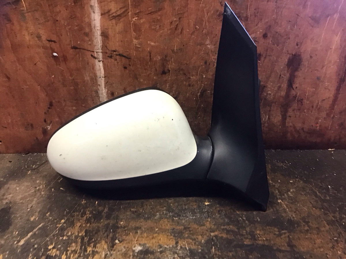 FORD KA MK2 DRIVER'S SIDE O/S DOOR MIRROR IN WHITE 2009 20162