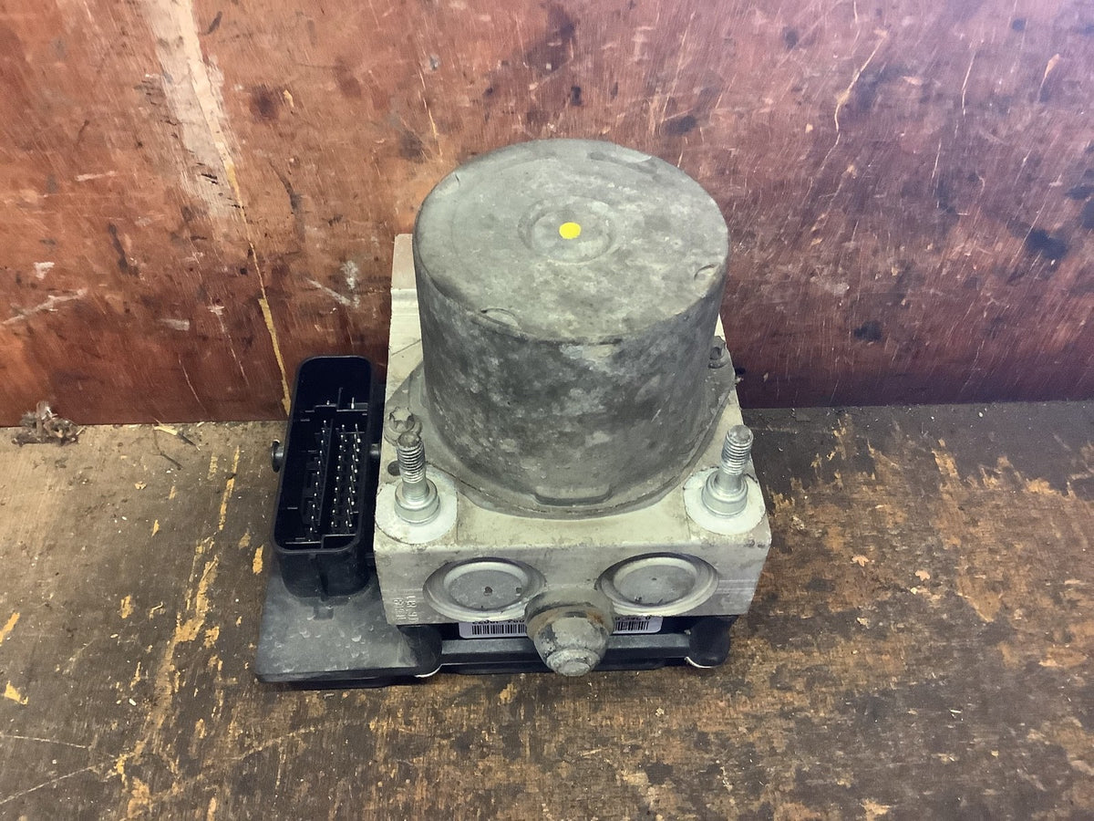 HYUNDAI I20 MK1  ABS PUMP MODULE PETROL 0265238004  2008 20123