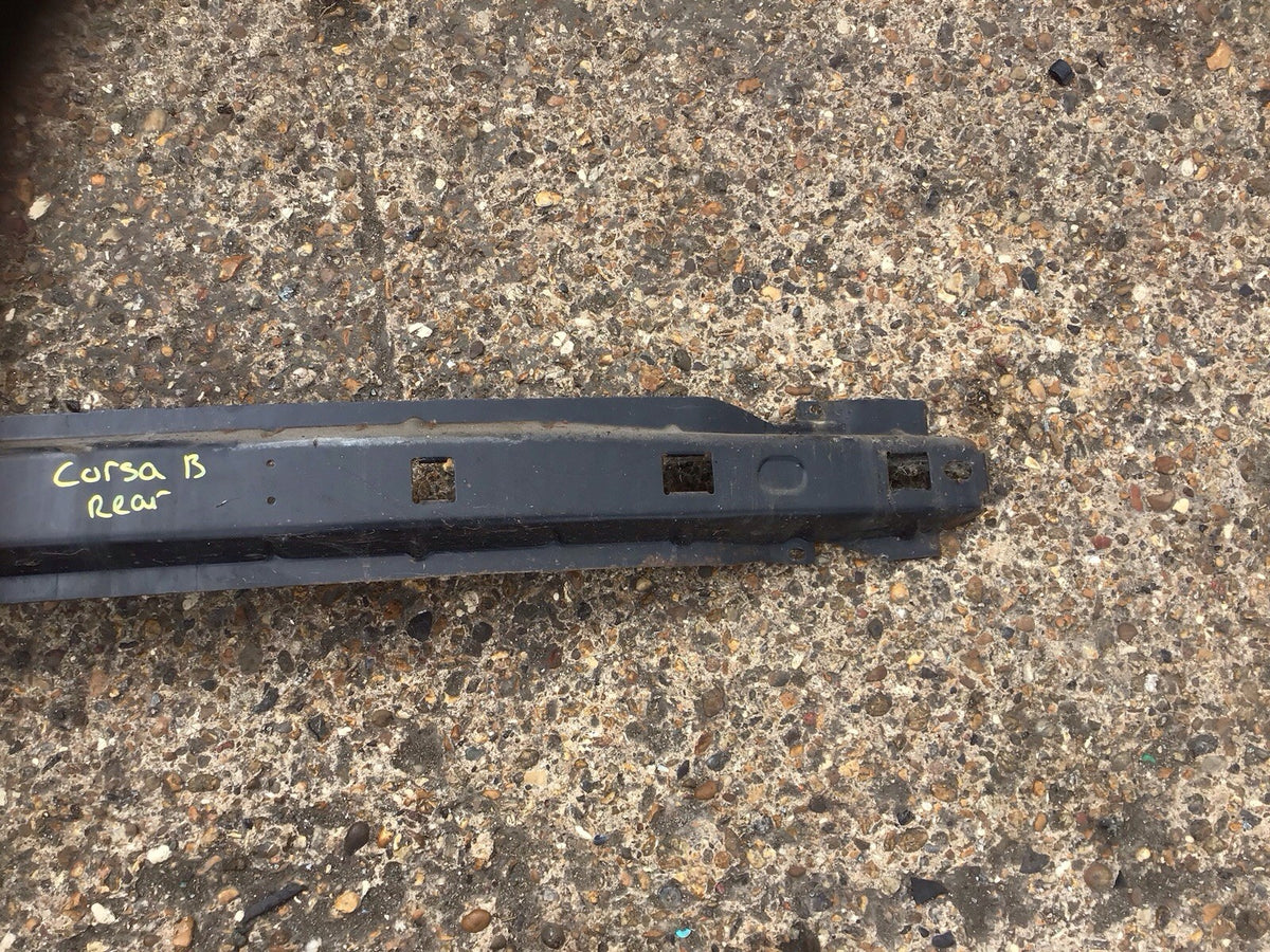 VAUXHALL CORSA B  REAR CRASH BAR BUMPER SUPPORT BAR 1993 20004