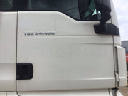 MAN TGX 24.460 DRIVER SIDE O/S DOOR IN WHITE WITHOUT MIRROR 2016 20196