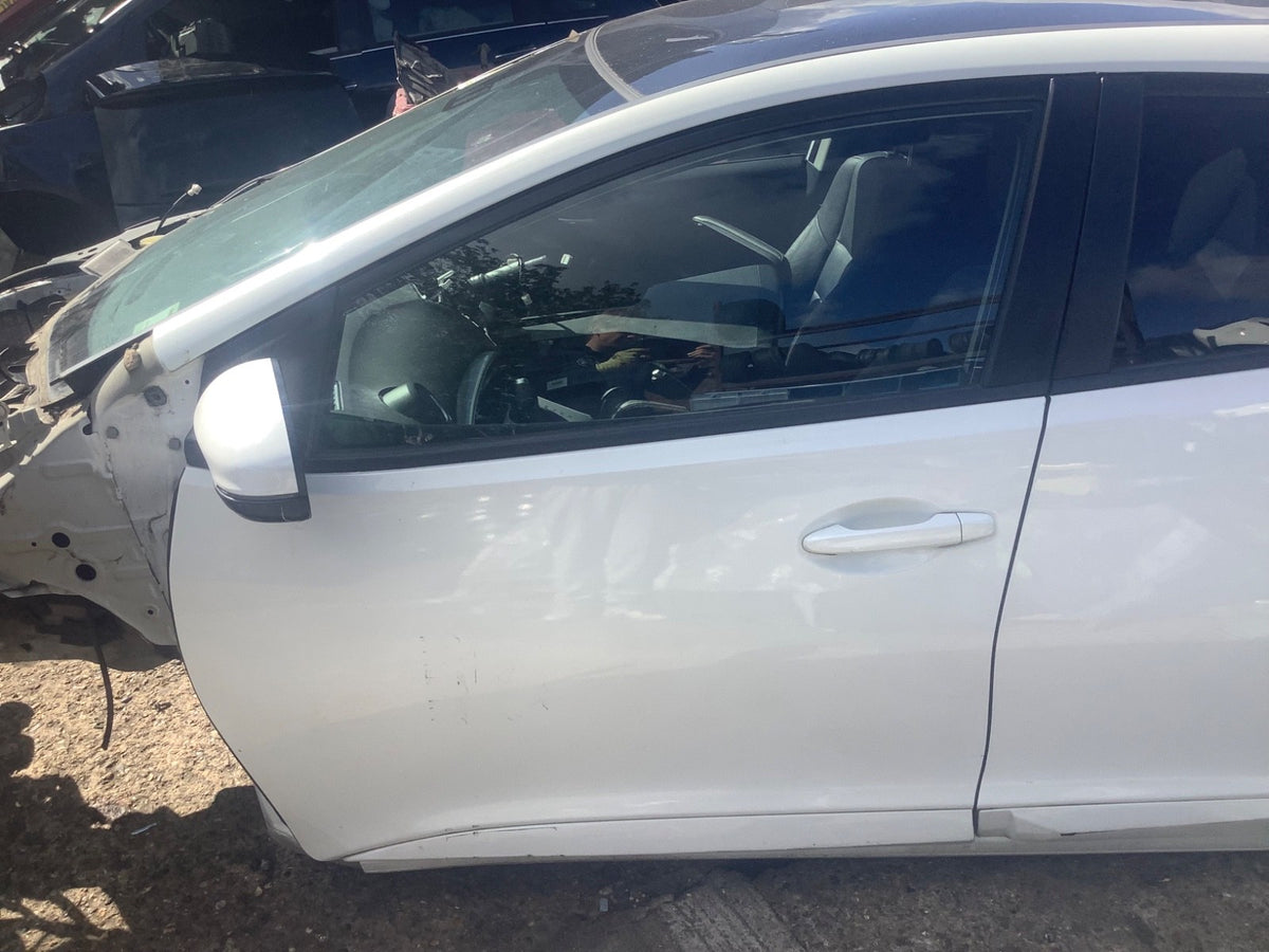 HONDA CIVIC MK9 PASSENGER SIDE FRONT N/S DOOR ORCHID WHITE NH788P 2012 20176