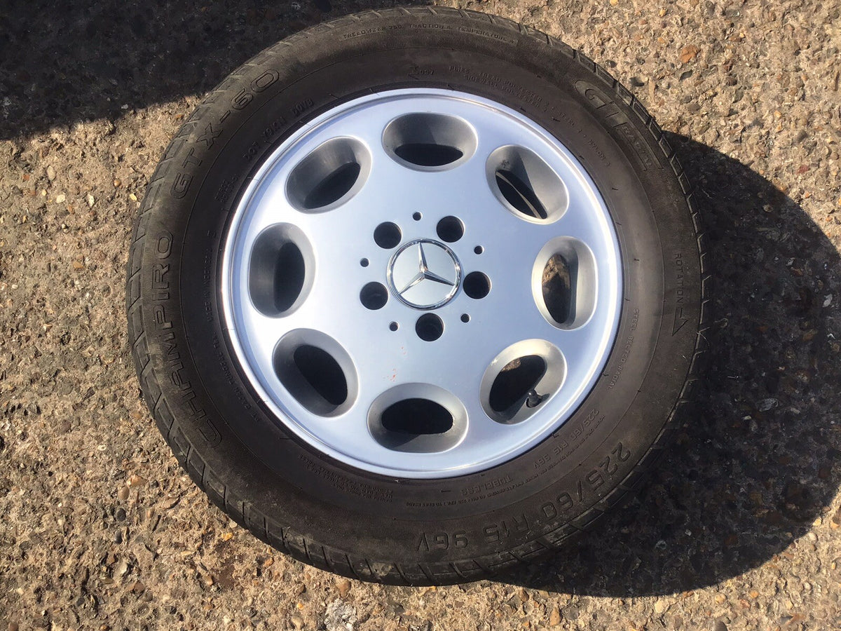 MERCEDES S CLASS W126 ALLOY WHEEL 15'' TYRE 8 HOLE 225X60X15 1980 19910