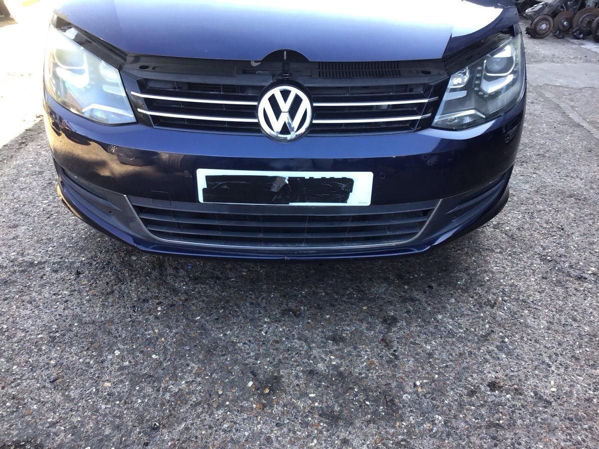 VOLKSWAGEN SHARAN MK2 FRONT BUMPER IN NIGHT BLUE LH5X  2010 20230