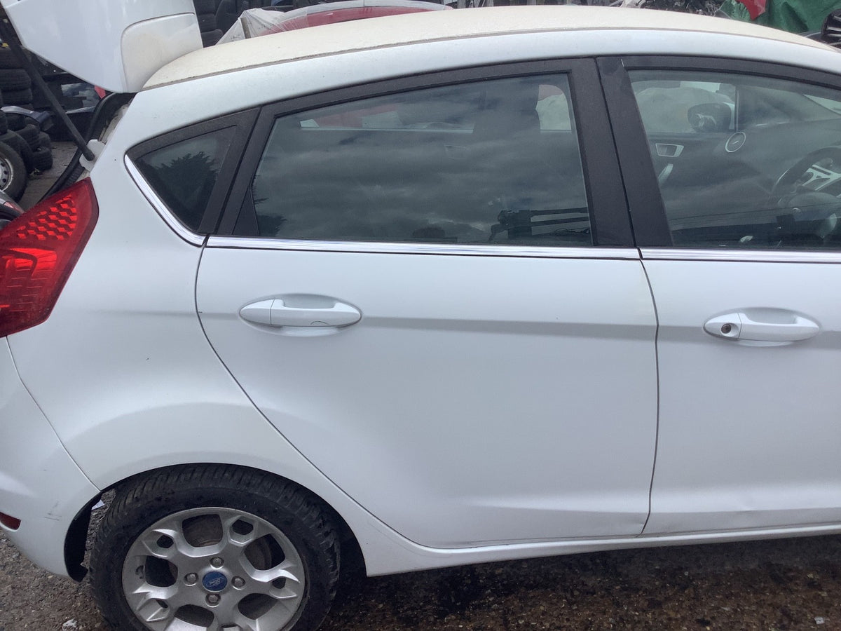 FORD FIESTA MK7 DRIVER'S SIDE O/S REAR  DOOR FROZEN WHITE 2008 20171