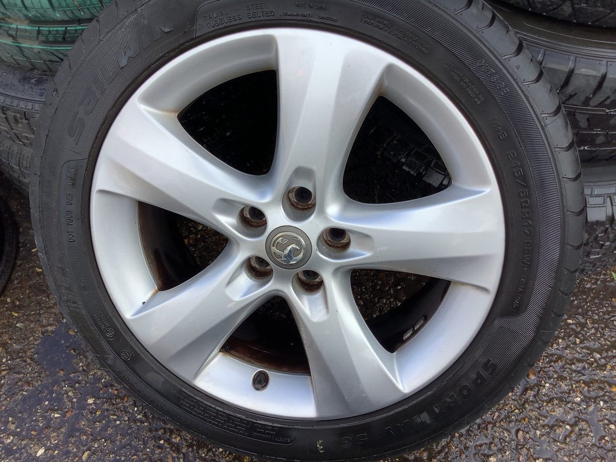 VAUXHALL ASTRA J PETROL ALLOY WHEEL 17"  AND TYRE 215X50X17 0P042 K6 2010 20153
