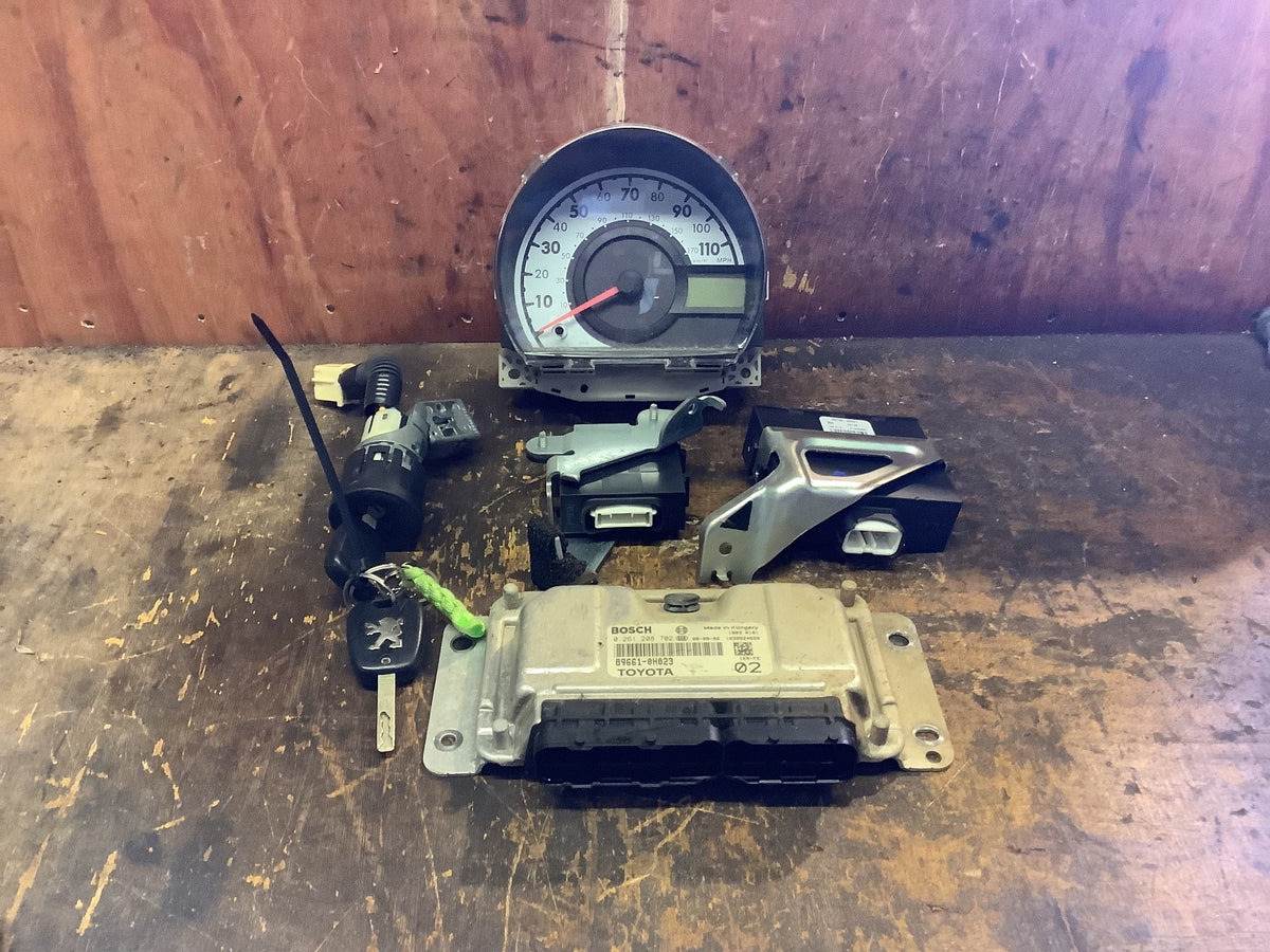 PEUGEOT 107 1.0 PETROL ECU KIT 89661 0H023 BOSCH 1KR FE 2005 20140