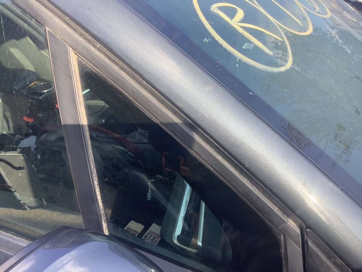 PEUGEOT 208 DRIVER'S O/S SIDE FRONT QUATER WINDOW GLASS 2012 20183