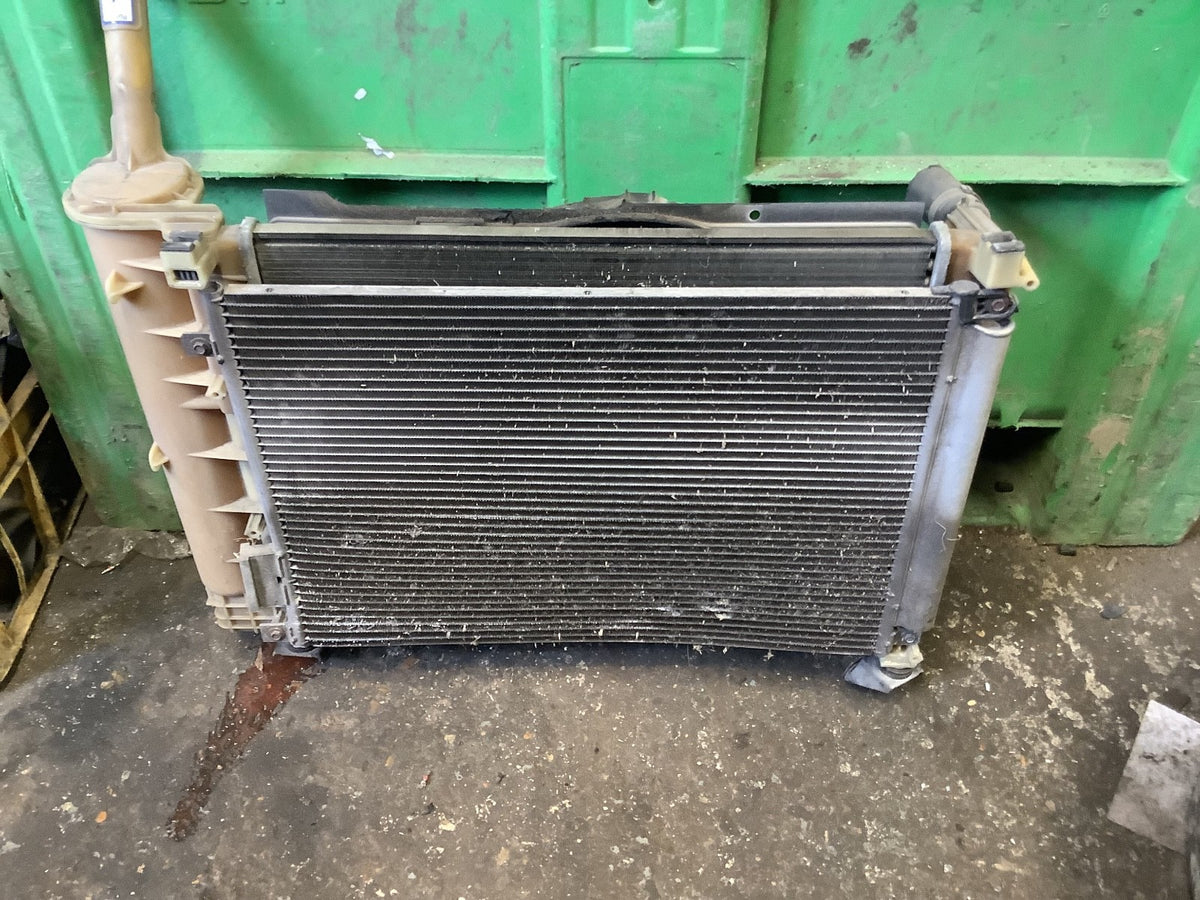 FIAT 500 PETROL RADIATOR FAN COWLING NON AIRCON COMPLETE 2008 20157