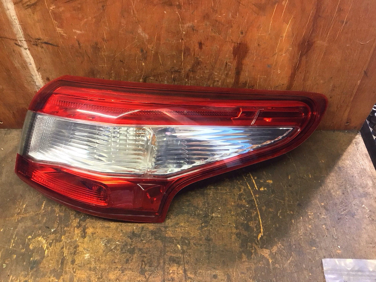 NISSAN QASHQAI J11E DRIVER'S SIDE O/S OUTER REAR LIGHT 2013 201710