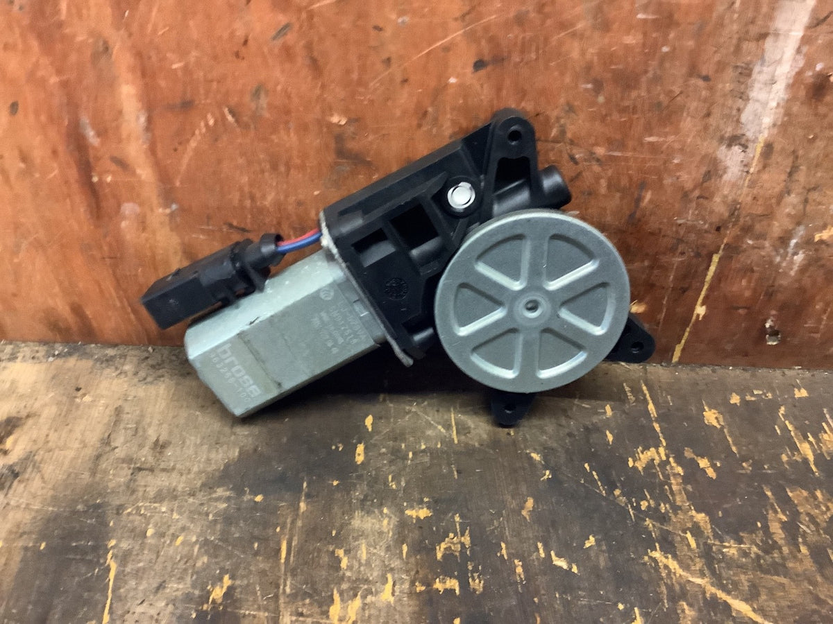 SMART FORTWO DRIVERS FRONT WINDOW MOTOR REGULATOR 963268 100 07 20143