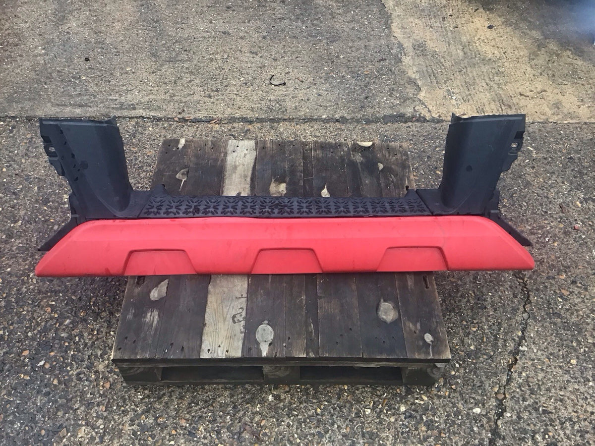 MAN TGX TGS FRONT BUMPER STEP ASSEMBLY  RED  81.41614 0076  2015 20200