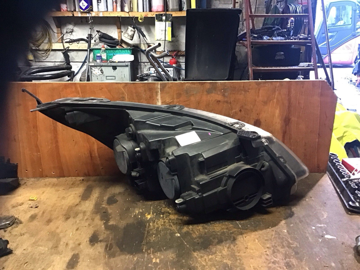 FORD TRANSIT CUSTOM  HEADLIGHT N/S PASSENGERS SIDE BK21 13W030 AJ 2012 20187