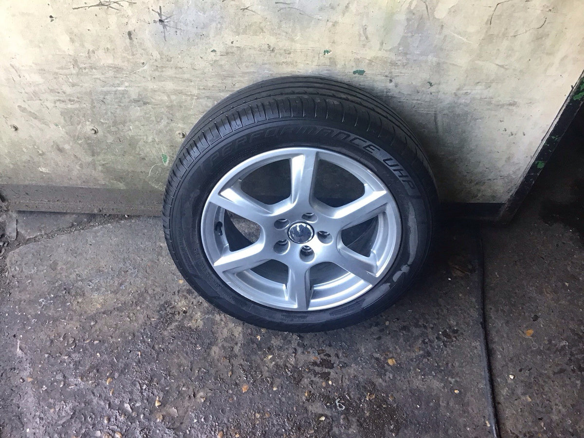 VOLKSWAGEN POLO 6R  ALLOY WHEEL 15" 6R0601025M  TYRE 195X55X15 2009 20171
