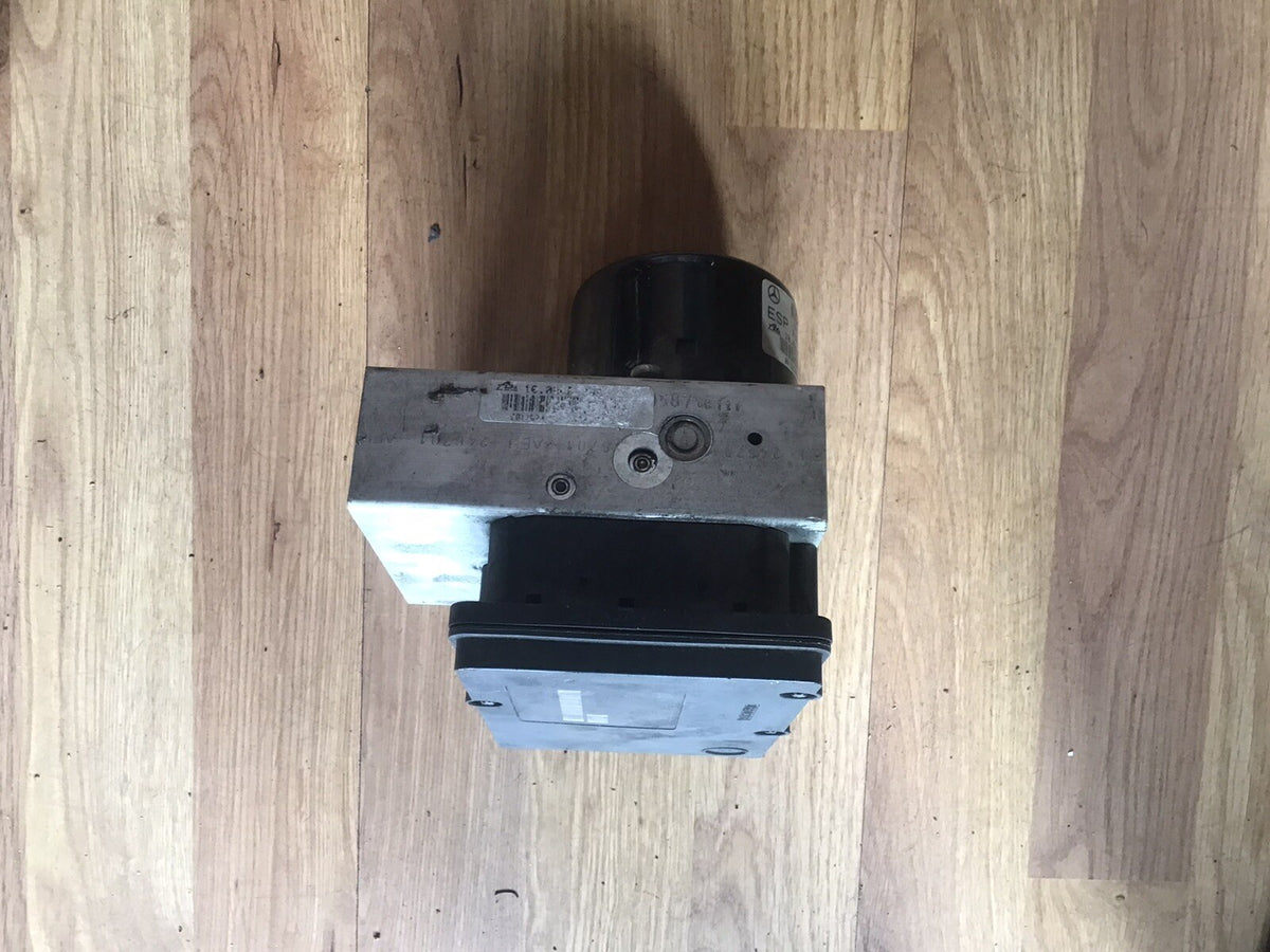 MERCEDES C CLASS W203 ABS PUMP MODULE A0064310312 2003 20084