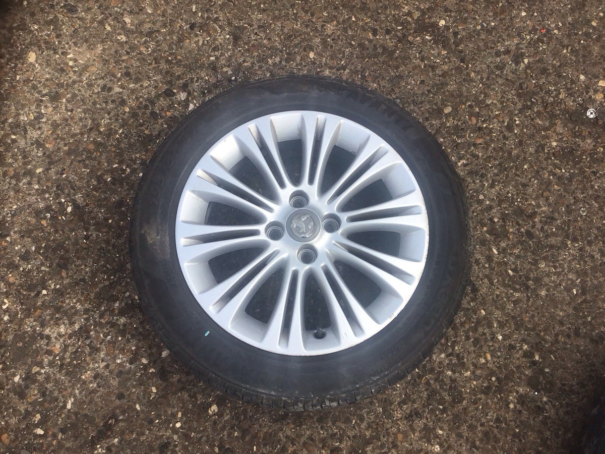 VAUXHALL CORSA ALLOY WHEEL 16'' 13298019 AND TYRE 195X55X16 2006 20140