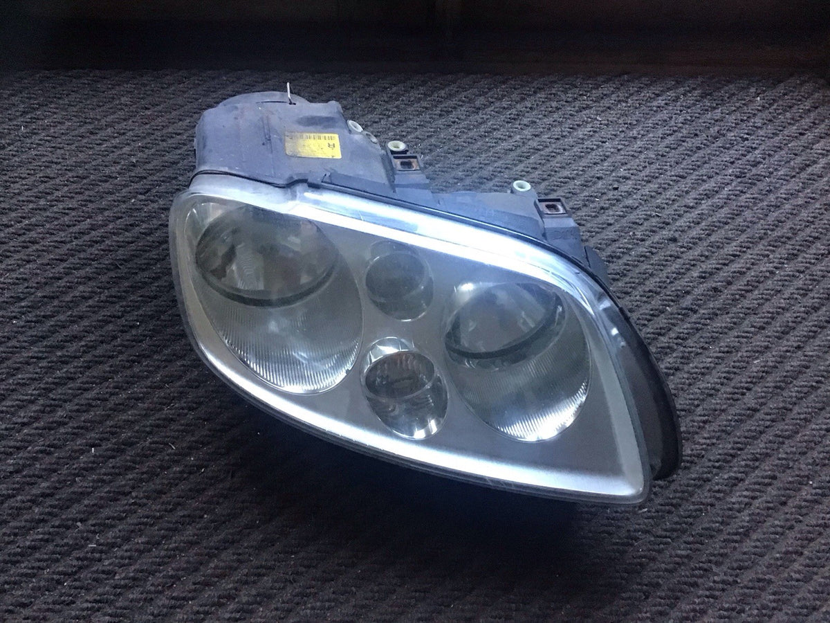 VOLKSWAGEN TOURAN DRIVER SIDE O/S HEADLIGHT 0301205604 2004 20094