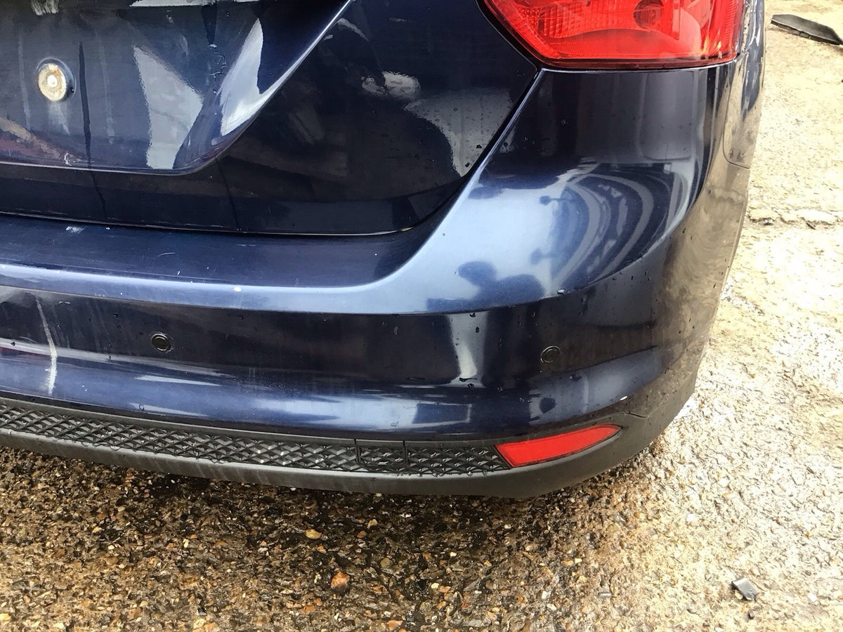 FORD FOCUS MK3 REAR BUMPER INK BLUE METALLIC HATCHBACK 2011 20149