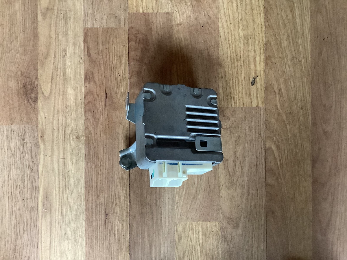 TOYOTA YARIS MK2 POWER STEERING ECU MODULE 89650 0D120 2006 20114
