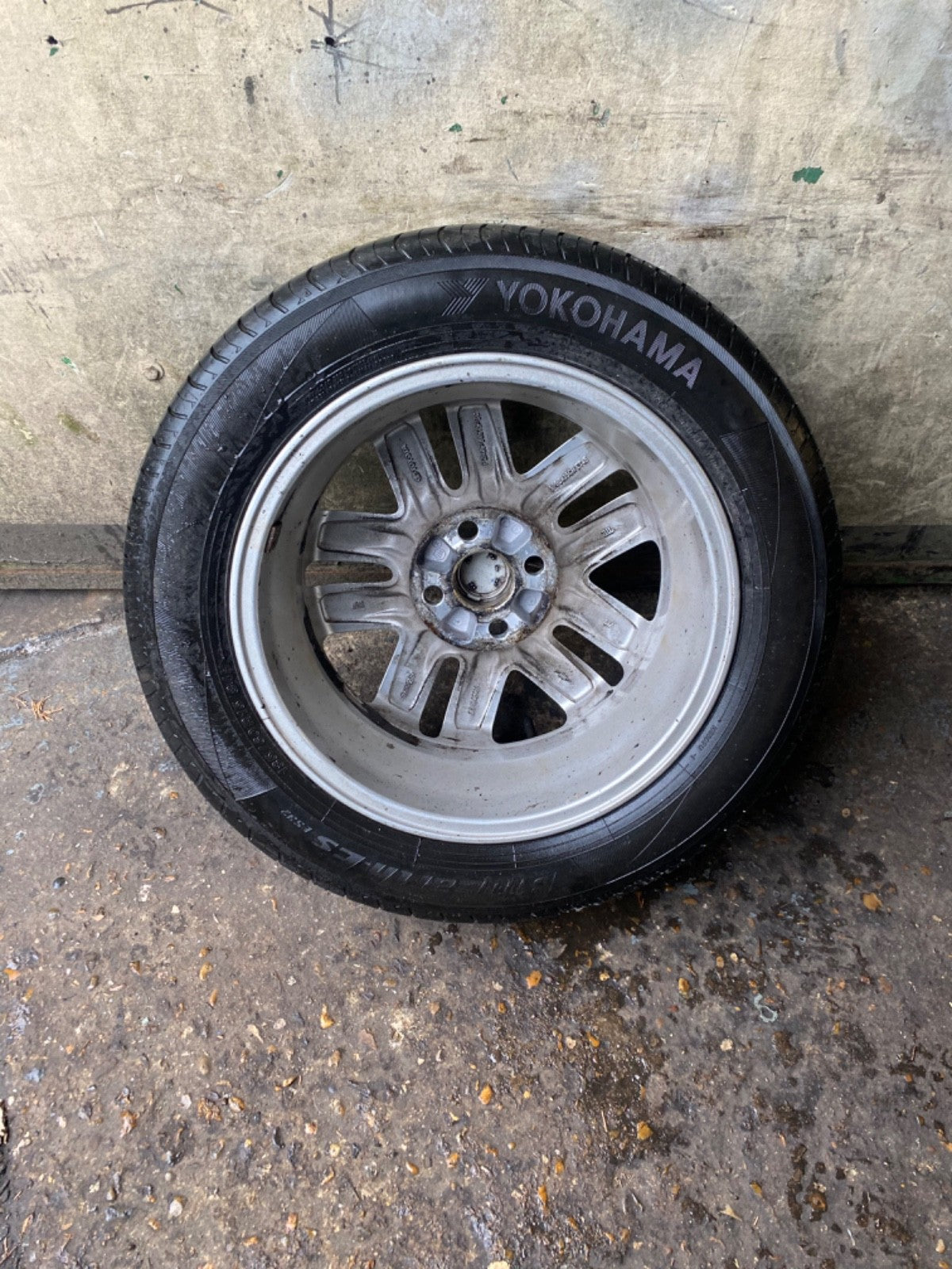 TOYOTA YARIS MK2 ALLOY WHEEL 15'' PZ406 B0675 ZC WITH TYRE 185X60X15 2006 20117