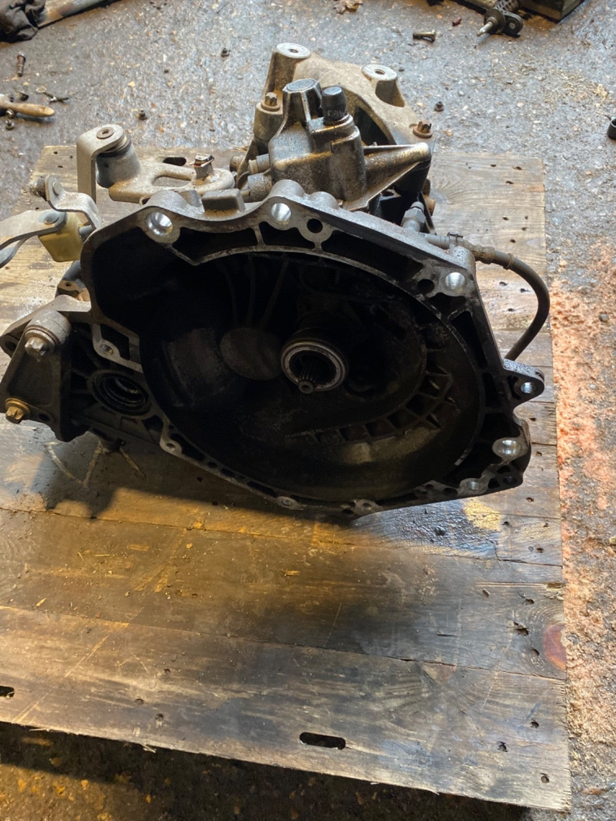 VAUXHALL CORSA D 1.4 PETROL GEARBOX  5 SPEED MANUAL 2U W418  2010 201413