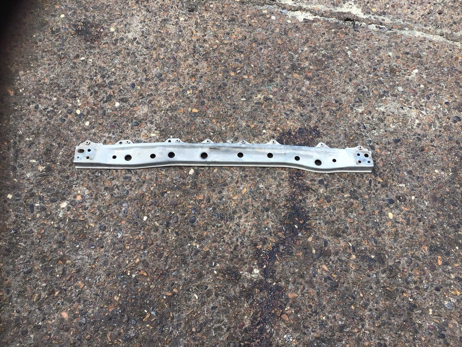 TOYOTA IQ FRONT RADIATOR SUPPORT BAR  2009 20141