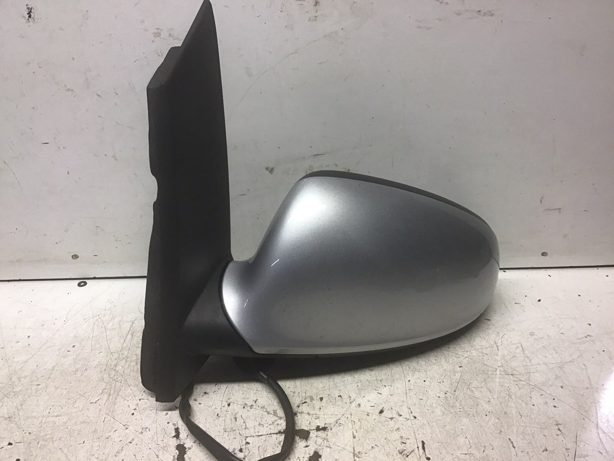VAUXHALL ASTRA J PASSENGER SIDE DOOR MIRROR SOVERIGN SILVER GAN 176  2009 20151