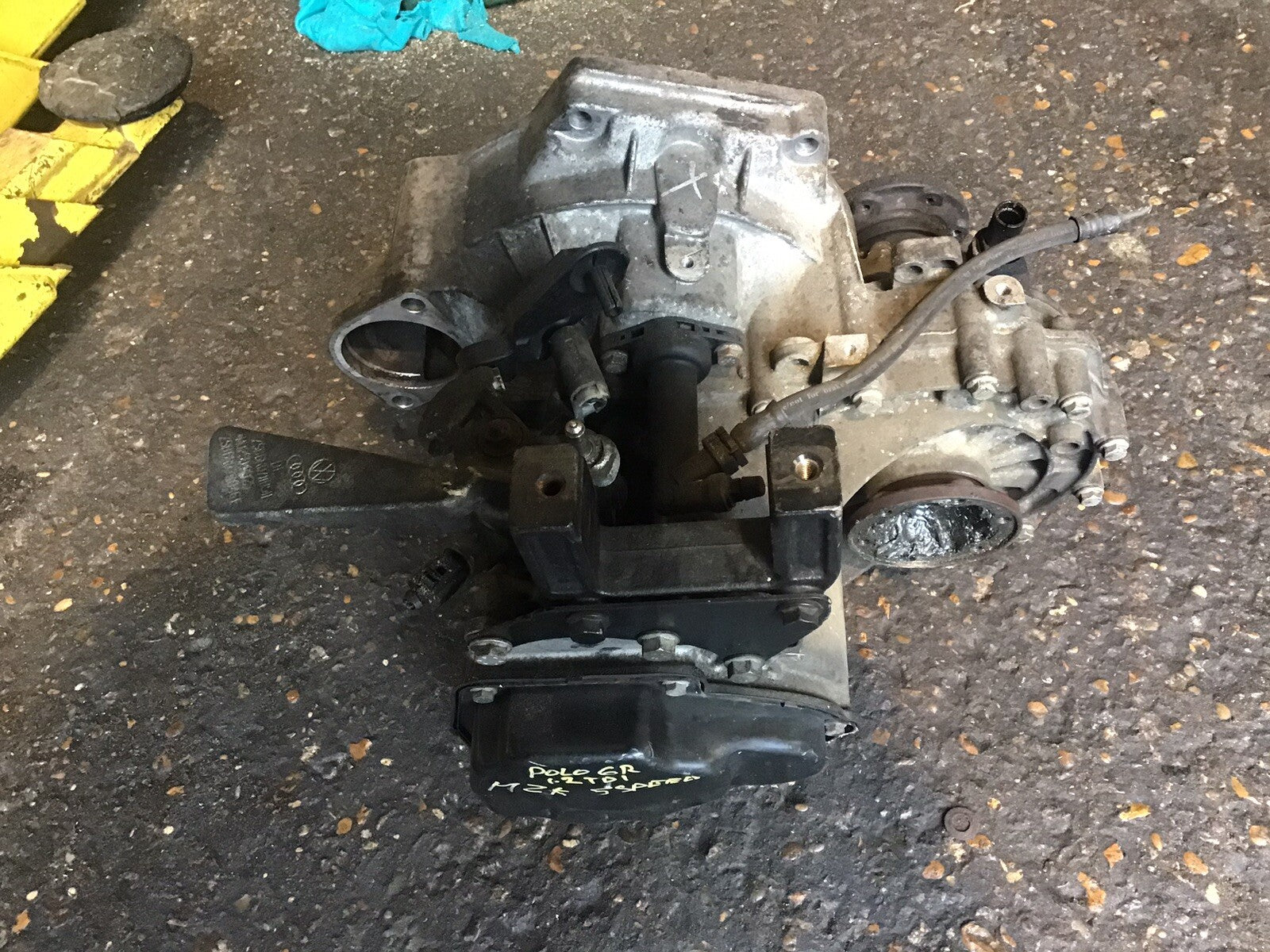 VOLKSWAGEN POLO 1.2 TDI DIESEL GEARBOX  MANUAL 5 SPEED CODE MZK 2010 20151