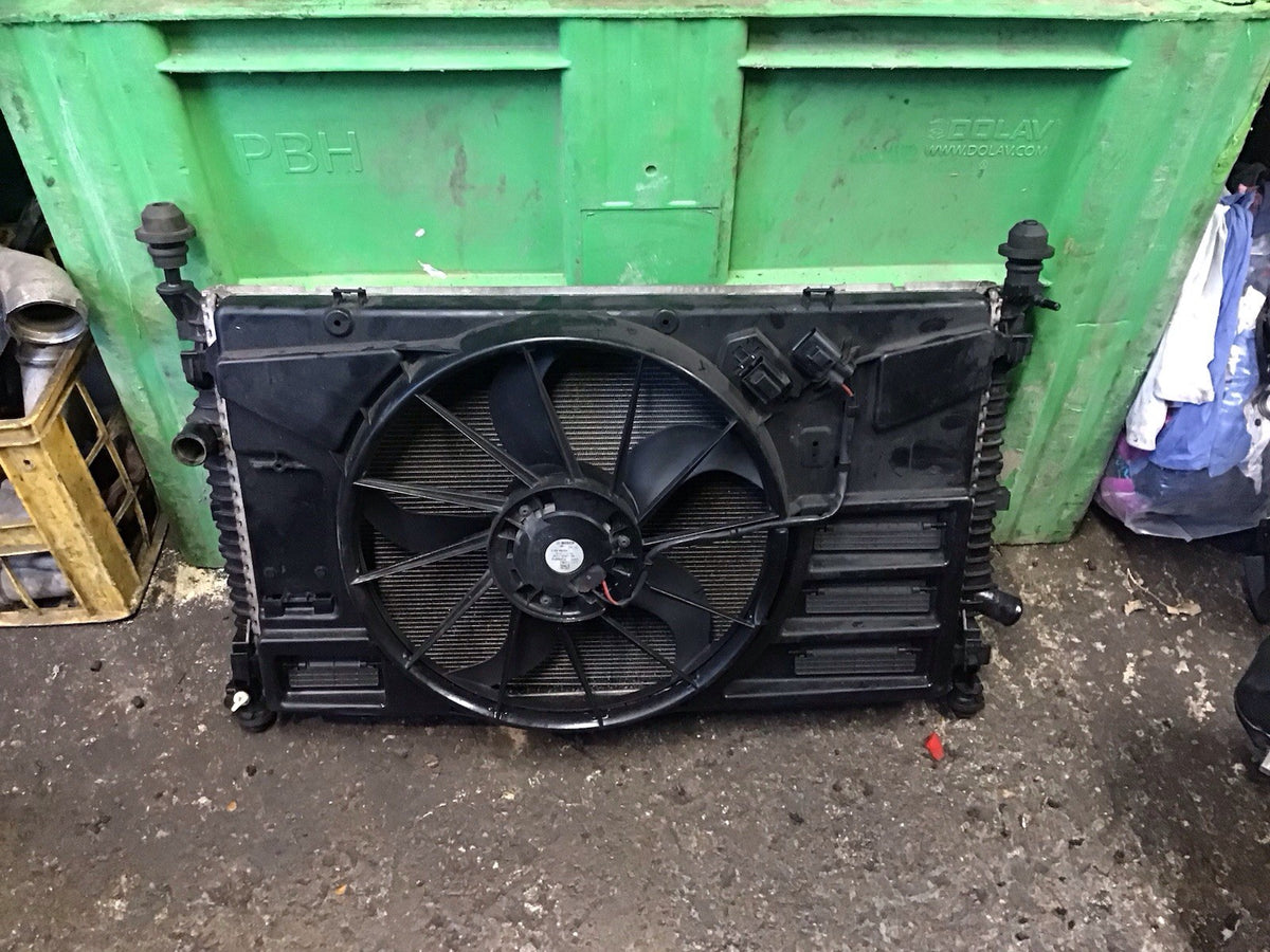 FORD TRANSIT CUSTOM  2.0 TDCI RADIATOR FAN COWLING BK21 8C607 B 2013 20182