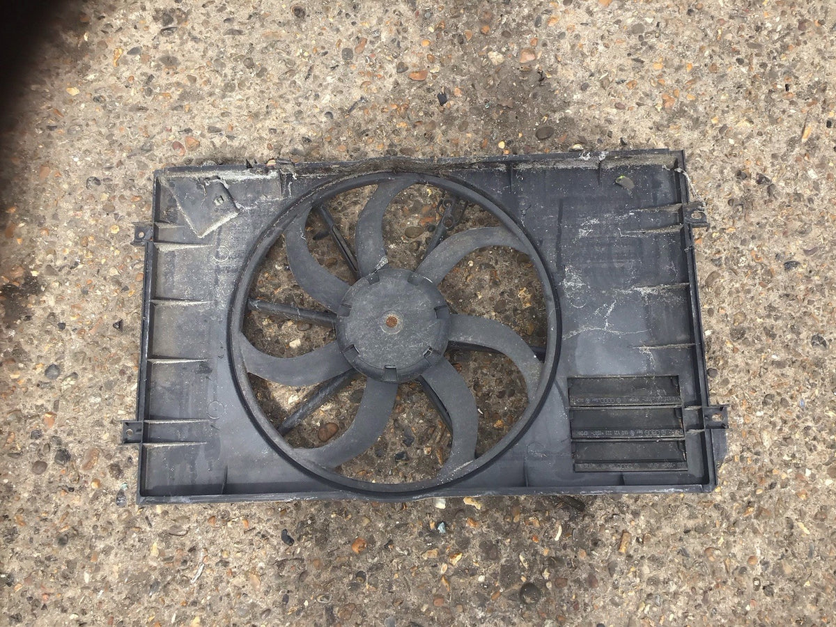 VOLKSWAGEN GOLF MK5 1.6 TDI RADIATOR COOLING FAN COWLING 1K0959455DM 2007 20136