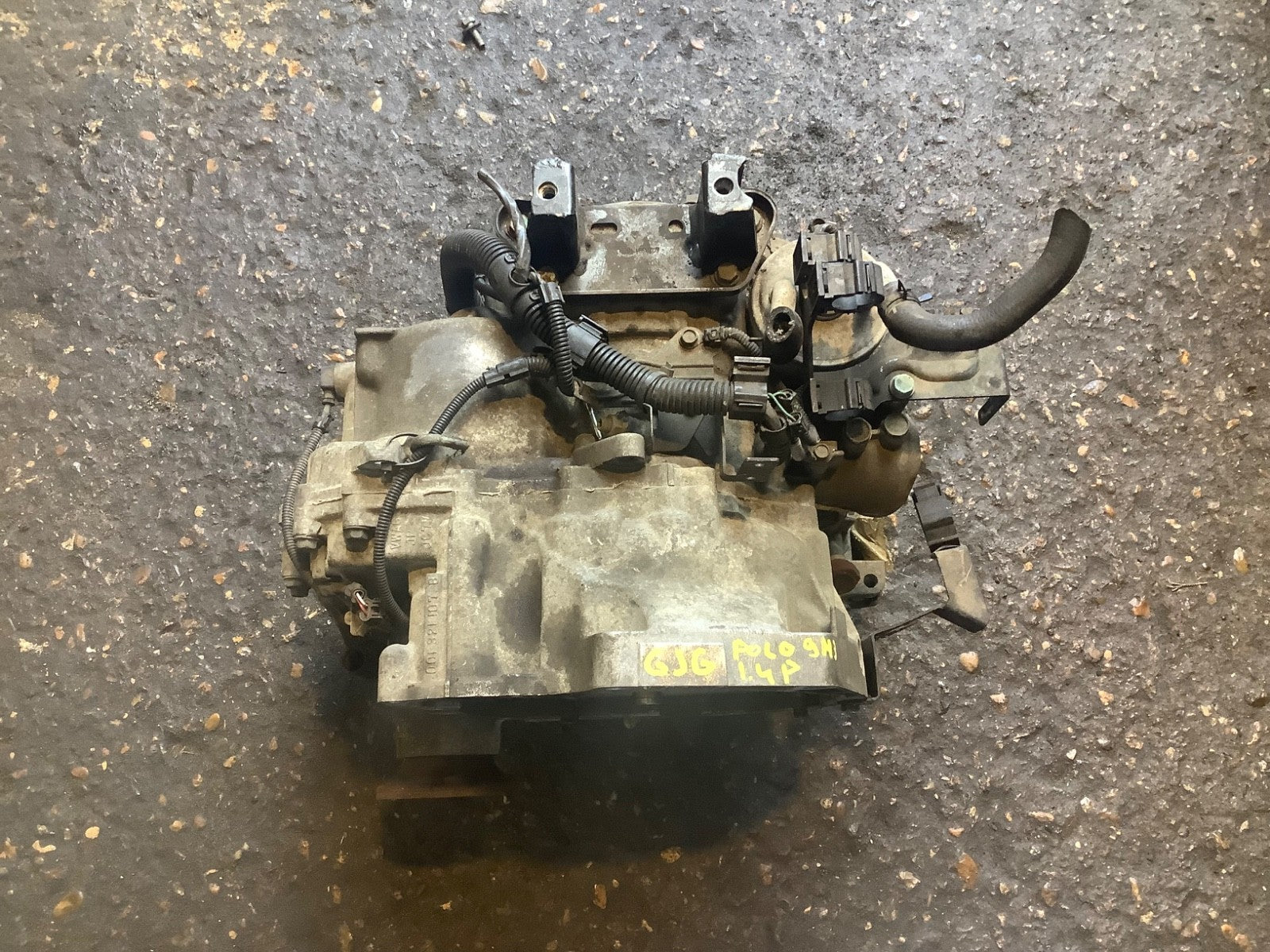 VOLKSWAGEN POLO 9N3 1.4 PETROL AUTO GEARBOX 4 SPEED 25000 MILES CODE GJG 05 20091