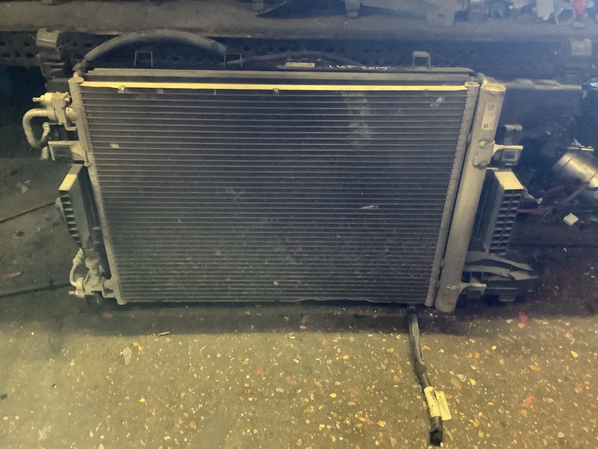 VAUXHALL ASTRA J  1.4 PETROL  RADIATOR PACK COWLING 13281773 2009 20158