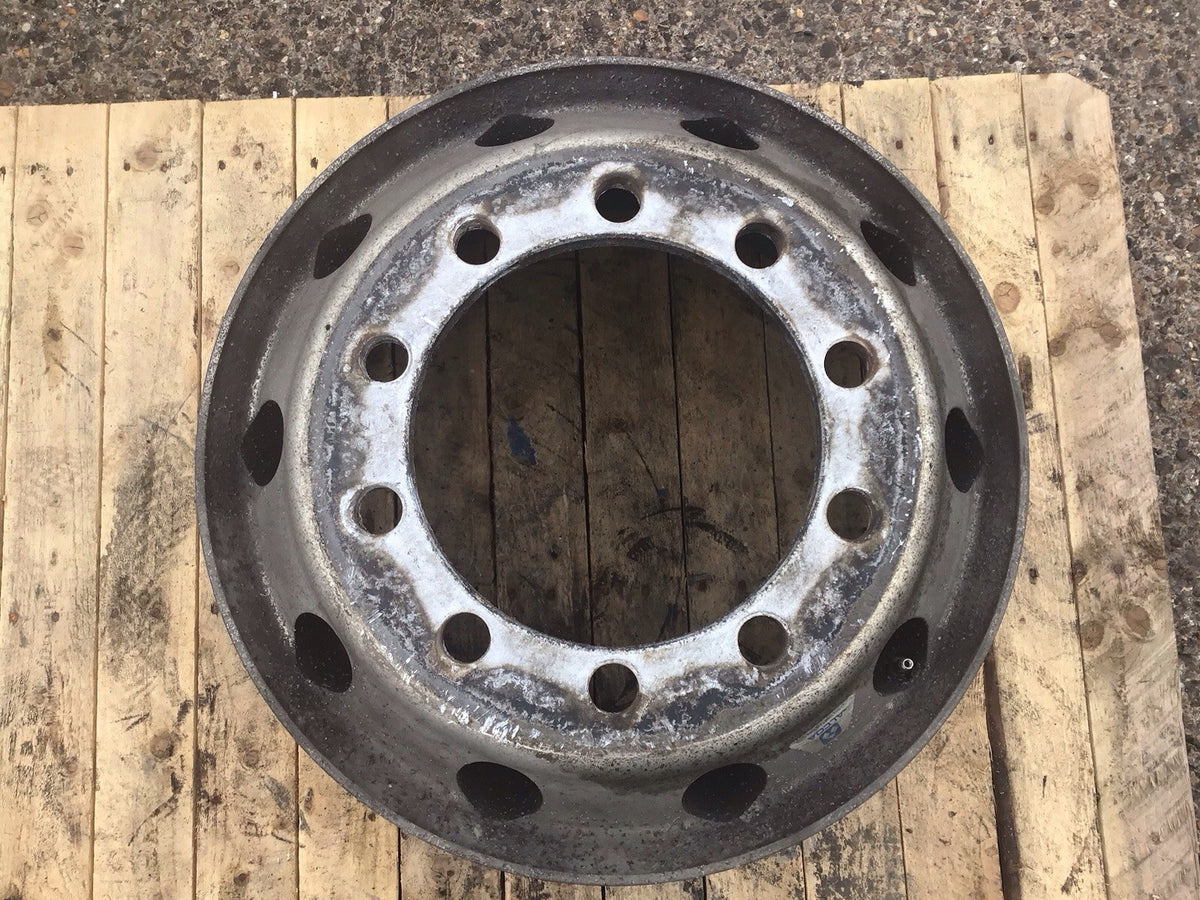 ALCOA 22.5 ALLOY WHEEL 32MM HOLE4